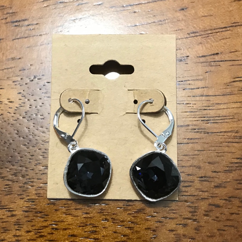Swarovski cushion earring - graphite